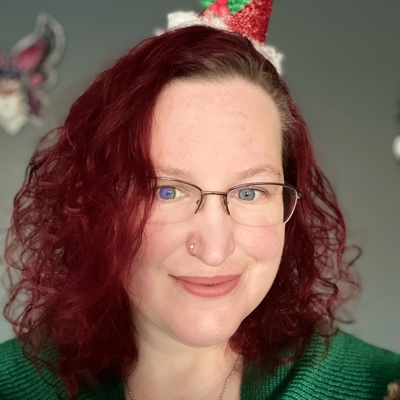 Meet your Posher, CJ - Picture 1 of 15